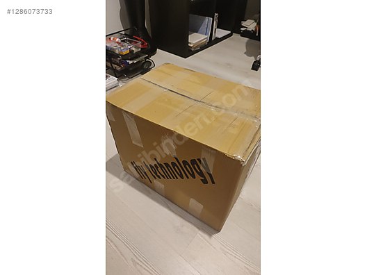 Used & Brand New Items / Gaming & Gamers Exclusive / Gaming Equipment / PC Game Racing Wheels