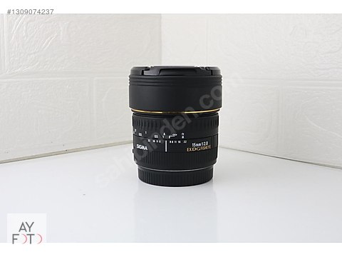 Lenses / Sigma 15mm f/2.8 EX DG Diagonal Fisheye Lens Canon on
