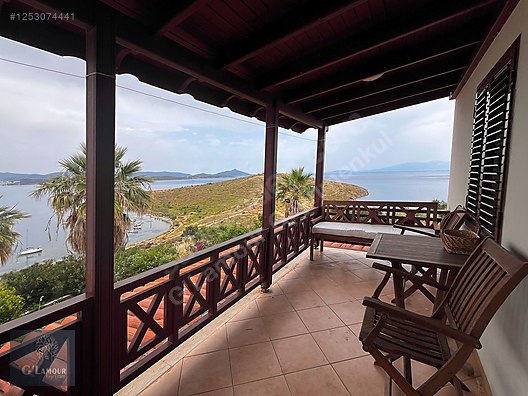 GG ROZİ'DEN Bodrum Bank Ev Sitesi Manzaralı Satılık 5+1 Villa