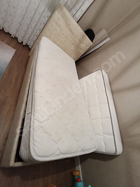 tek kişilik temiz yatak