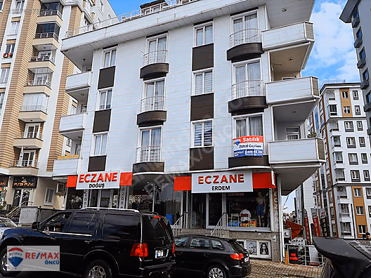 REMAX ÖNCÜ İKBAL CADDESİ ÜZERİNDE 1.Cİ KAT 2+1 SATILIK DAİRE #1276075383