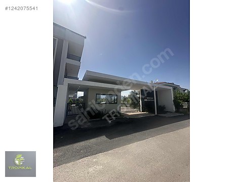YEŞİLBAYIR DA SİTE İÇERİSİNDE HAVUZLU LÜX 100 m2...