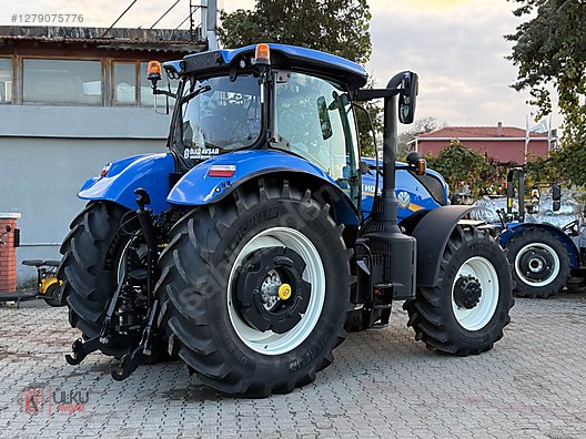 Machinery / Agricultural Machines / Tractors / New Holland / T7.270