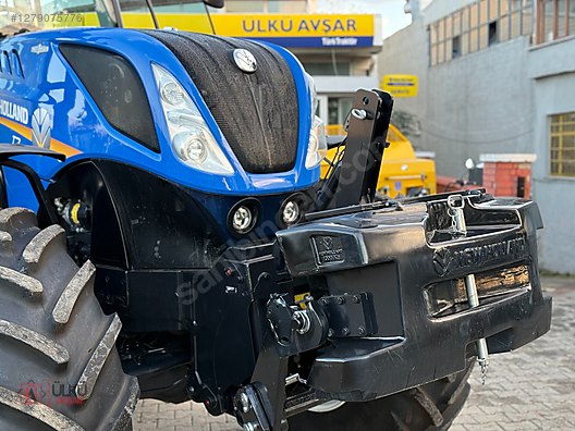Machinery / Agricultural Machines / Tractors / New Holland / T7.270
