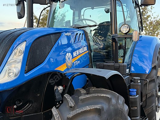Machinery / Agricultural Machines / Tractors / New Holland / T7.270