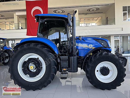 Machinery / Agricultural Machines / Tractors / New Holland / T7.230