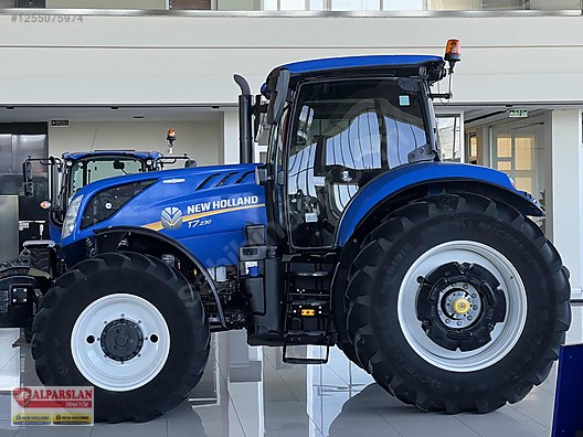 Machinery / Agricultural Machines / Tractors / New Holland / T7.230