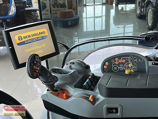 Machinery / Agricultural Machines / Tractors / New Holland / T7.230