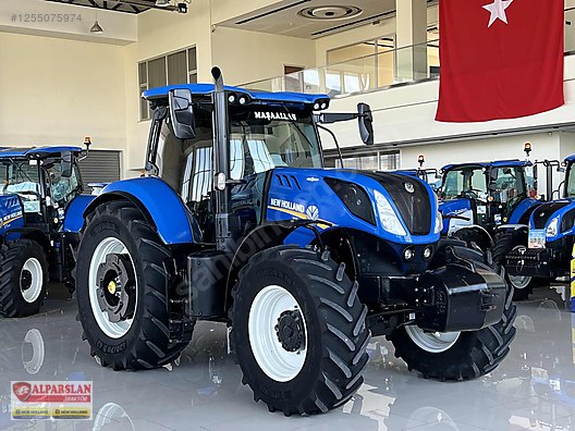 Machinery / Agricultural Machines / Tractors / New Holland / T7.230