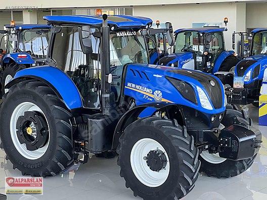 Machinery / Agricultural Machines / Tractors / New Holland / T7.230