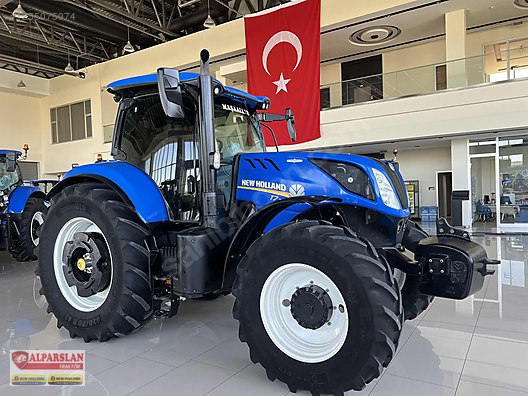 Machinery / Agricultural Machines / Tractors / New Holland / T7.230
