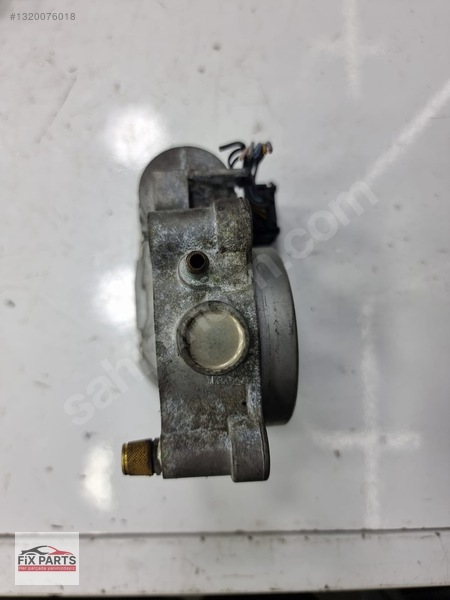 Mercedes C Gaz Kelebeği