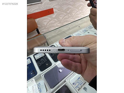 Used & Brand New Items / Cell Phones & Accessories / Cell Phones / Xiaomi / Poco X6 Pro