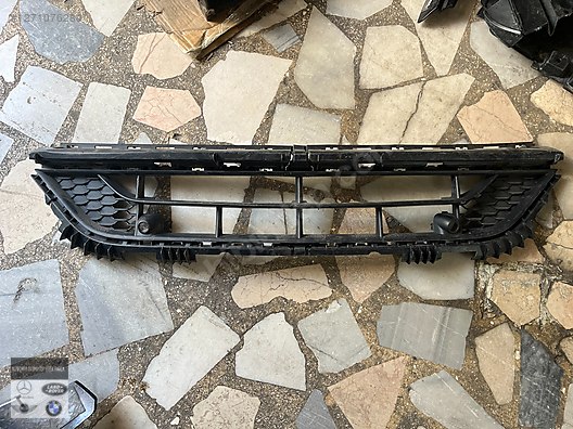 MERCEDES W247 X247 GLB180 GLB200 AMG ÖN TAMPON ORTA IZGARA - İlan
