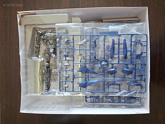 Used & Brand New Items / Toys & Hobbies / Wood & Plastic Model Kits