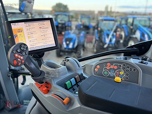 Machinery / Agricultural Machines / Tractors / New Holland / T7.230