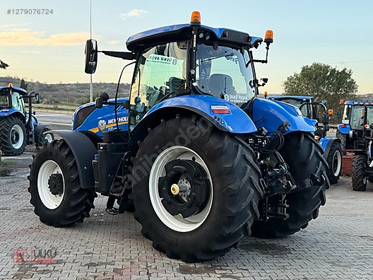Machinery / Agricultural Machines / Tractors / New Holland / T7.230