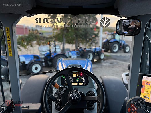 Machinery / Agricultural Machines / Tractors / New Holland / T7.230