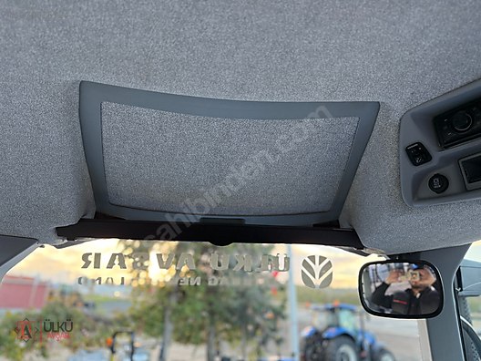 Machinery / Agricultural Machines / Tractors / New Holland / T7.230