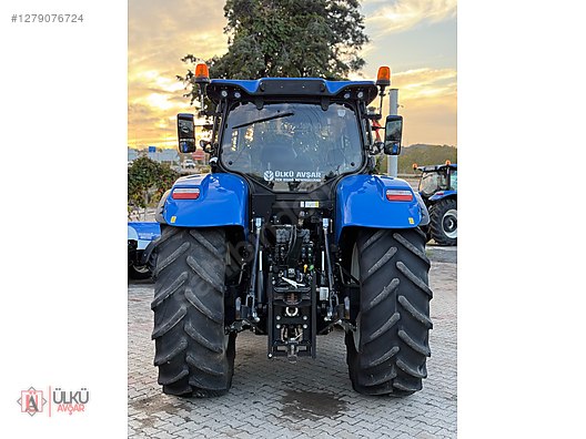 Machinery / Agricultural Machines / Tractors / New Holland / T7.230