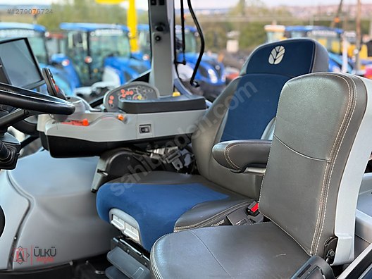 Machinery / Agricultural Machines / Tractors / New Holland / T7.230