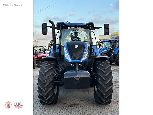 Machinery / Agricultural Machines / Tractors / New Holland / T7.230