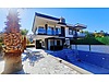 ÇEŞME ÇİFTLİK DE SATILIK HAVUZLU EŞYALI 4+1 VİLLA