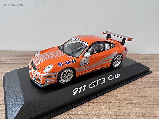 Minichamps Diecast Model 1:43 Porsche Araba - 1317078820