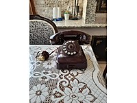 ANTIKA CEVIRMELI TELEFON