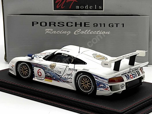 UT Models Diecast Model 1:18 Porsche Araba - 1326079020