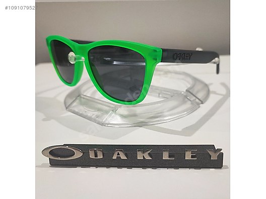 Oakley Frogskins Black Light Collection Limited Edition at  -  1091079527
