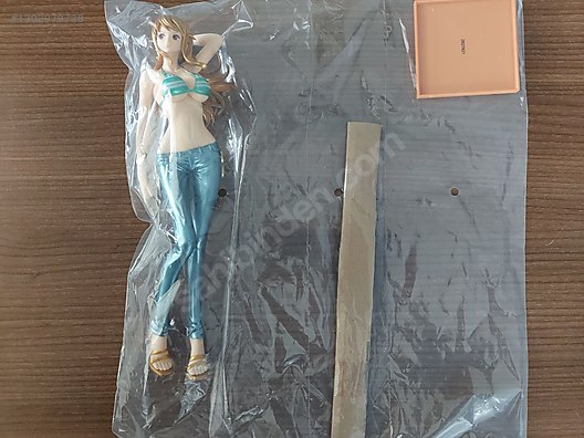 ONE PIECE Nami GLITTER＆GLAMOURS NAMISPECIAL COLOR B - Bandai 1:10