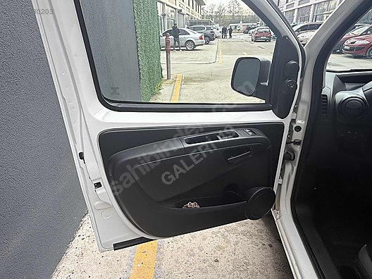 Vasıta / Minivan & Panelvan / Fiat / Fiorino Combi / 1.3 Multijet Pop