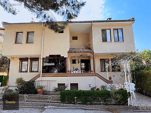 AKPINAR İNANÇ SİTESİNDE SATILIK 6+1 ÜÇ KATLI VİLLA #1273080733