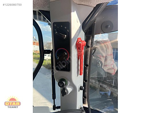 2017 TR6.130 New Holland