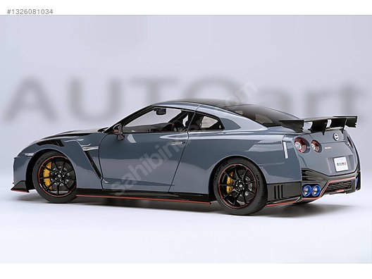 Autoart Diecast Model 1:18 Nissan Araba - 1326081034