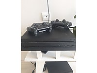 2 kol kabloları var yanında 100 tane oyun var