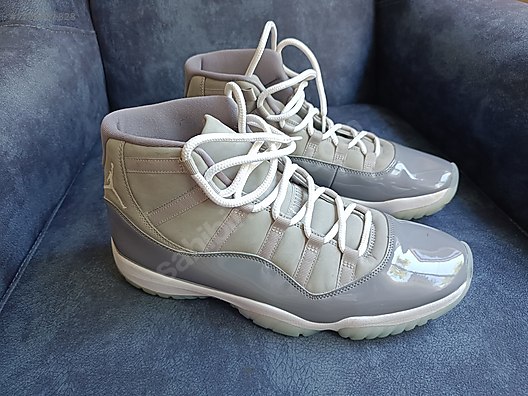 gray suede 11s