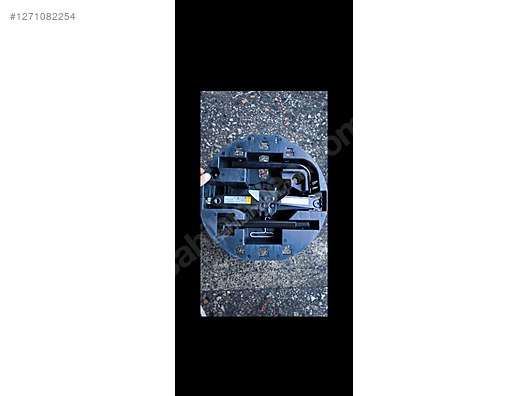 997509456R RENAULT Clio 5 Kriko Seti Avadanlık 997509456R OEM 997509456R Oto Mavili