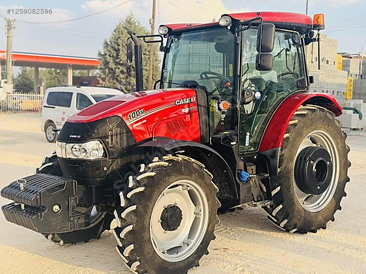 Machinery / Agricultural Machines / Tractors / Case IH / Farmall 100M