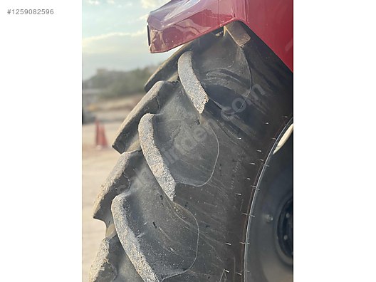 Machinery / Agricultural Machines / Tractors / Case IH / Farmall 100M