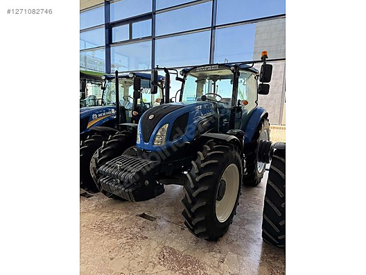 Machinery / Agricultural Machines / Tractors / New Holland / T5.110