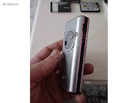 sony ericsson arizali cep telefonu