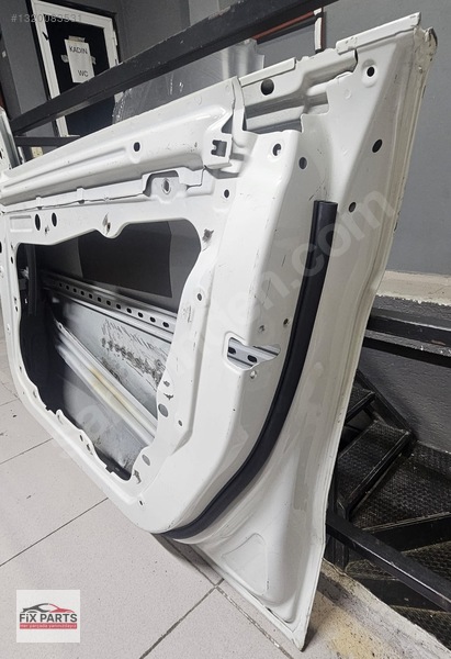 Mercedes CLC Kapı
