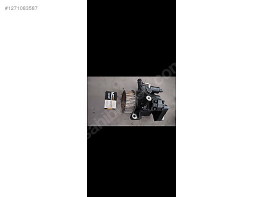 Megane 3-III Fluence K9K Mazot Pompası 167000061R - 8200704210