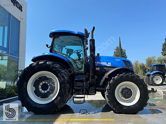 Machinery / Agricultural Machines / Tractors / New Holland / T7070