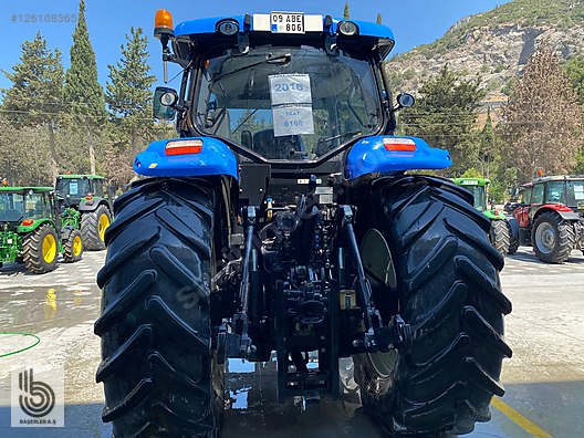 Machinery / Agricultural Machines / Tractors / New Holland / T7070