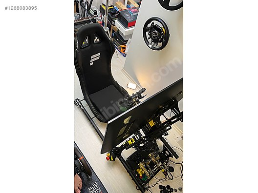 Used & Brand New Items / Gaming & Gamers Exclusive / Gaming Equipment / PC Game Racing Wheels