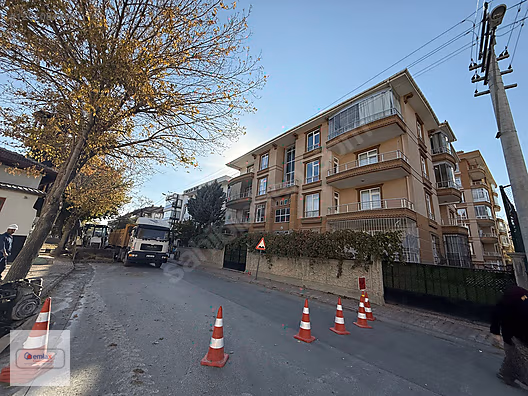 AKABE MAH.de 3 CEPHELİ 3+1 ARA KAT ASANSÖRLÜ FIRSAT DAİRE #1281084399