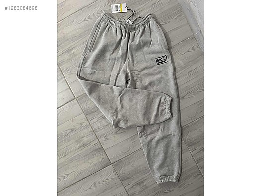 Used & Brand New Items / Clothing & Accessories / Men / Clothing / Tracksuit & Sweatsuit